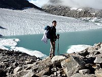 Gerenpass Q2683 ed il laghetto del ghiacciaio del Chueboden Q2671  CIMG0123